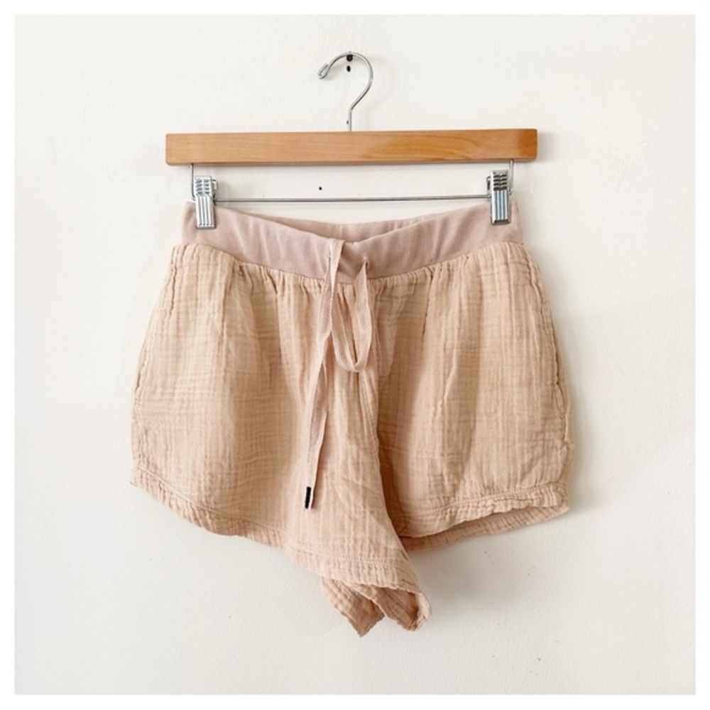 NWOT Stateside Womens Double Gauze Cotton Shorts Beige Elastic Waist Size Small